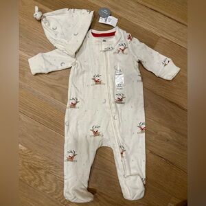 Christmas Reindeer 2-piece Footie Pajama and Hat NWT